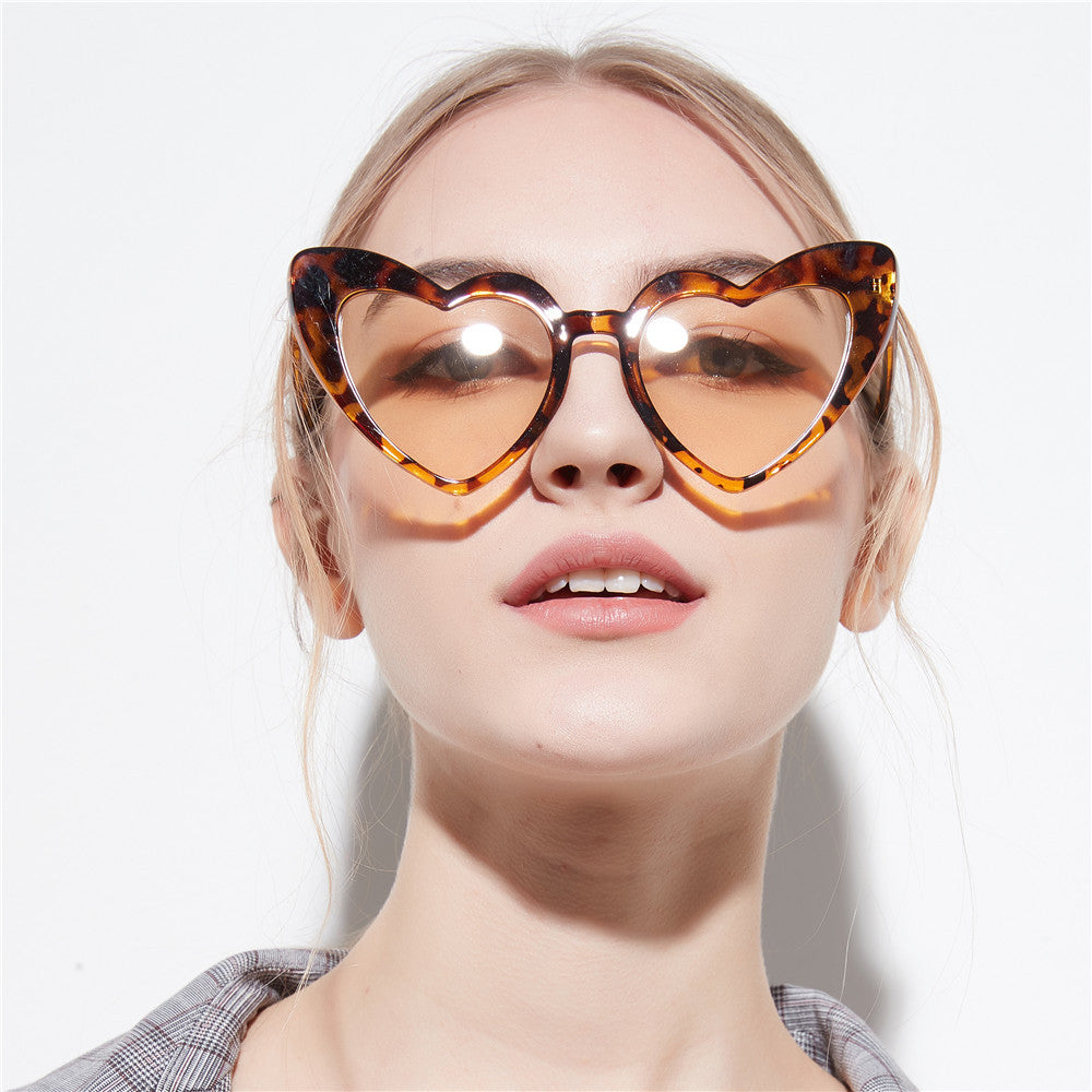 Women Heart-shaped Sunglasses Bowlift