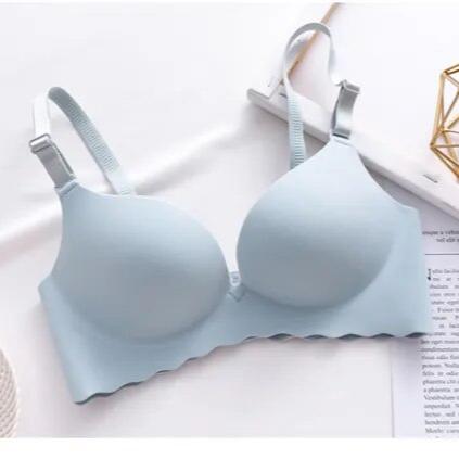 BowLift | GlowBra — Invisible comfort that makes your silhouette shine