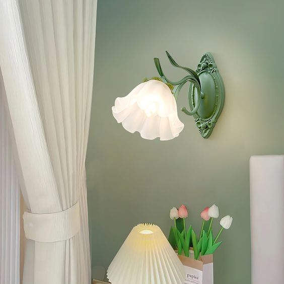BowLift | LilyGlow Wall Light - Elegant nature-inspired lighting
