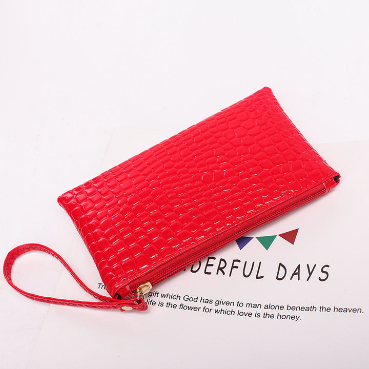 Elegant Crocodile Patterned Clutch Bag