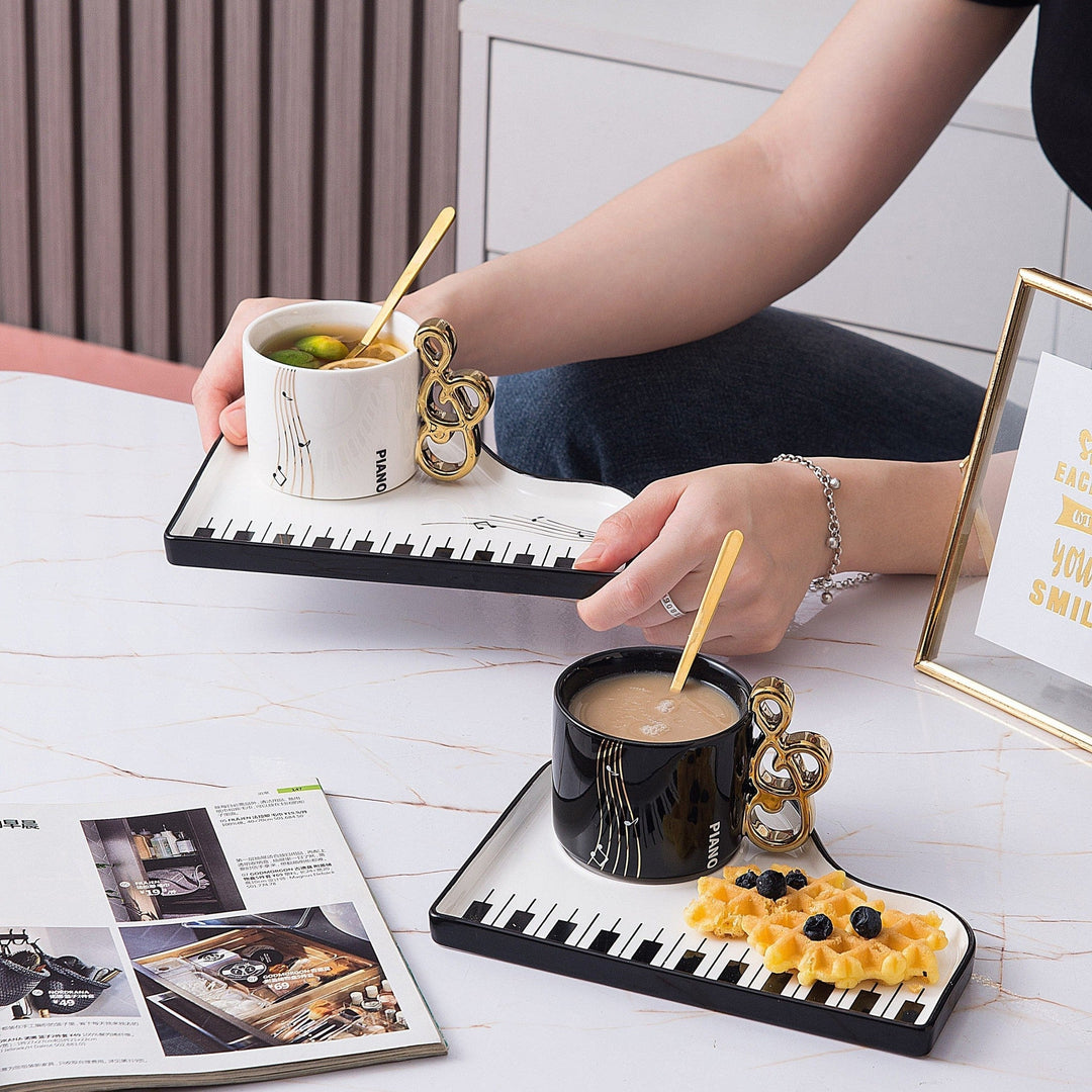 BowLift | Pianissimo taste – elegant cup and tray set for music lovers