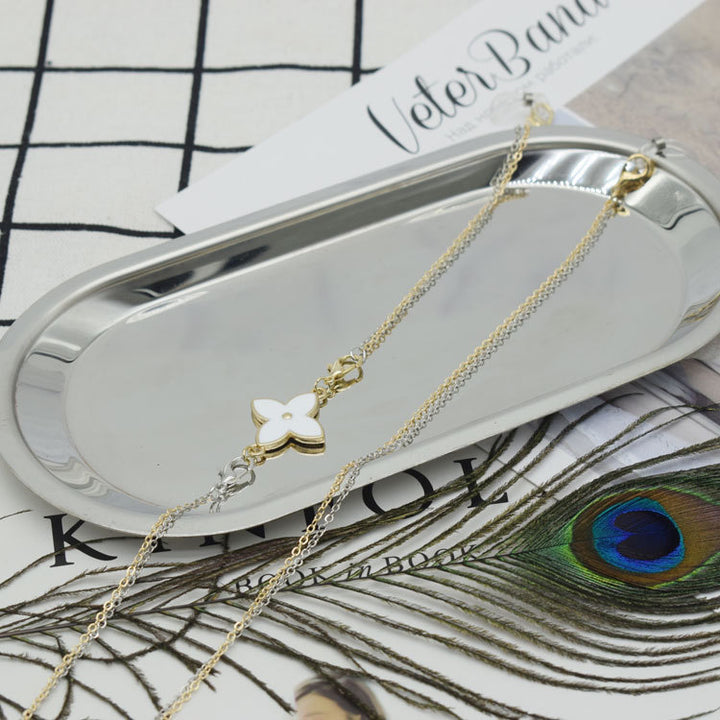 Dual-Layered Floral Pendant Necklace Bowlift