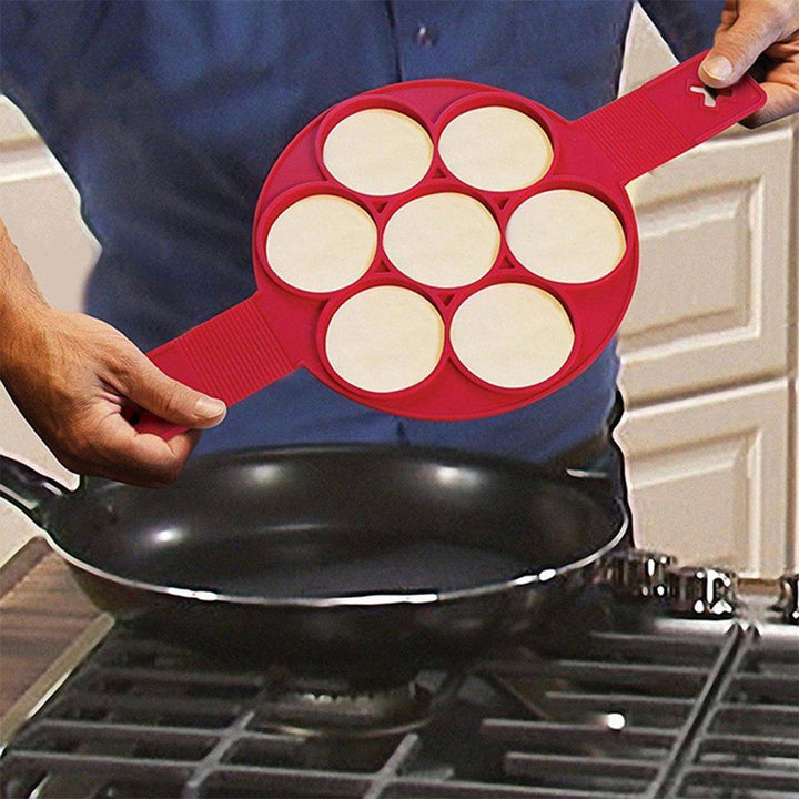 BowLift | Non-stick silicone baking mold for pan