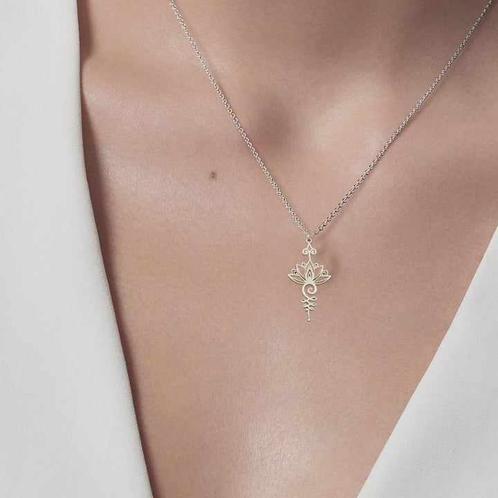 BowLift | Stylish Lotus Necklace