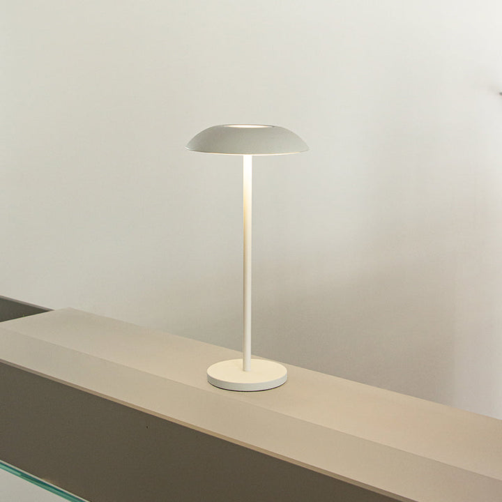 BowLift | Orbella cordless LED table lamp with touch control – Elegant round modern design
