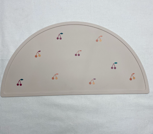 BowLift | Silicone Placemat for Kids – Non-Slip Table Mat in Crescent Shape
