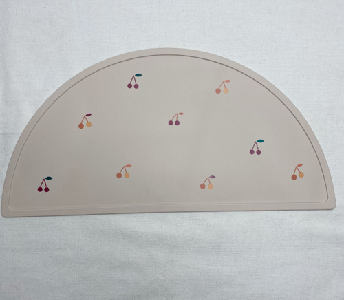 BowLift | Silicone Placemat for Kids – Non-Slip Table Mat in Crescent Shape