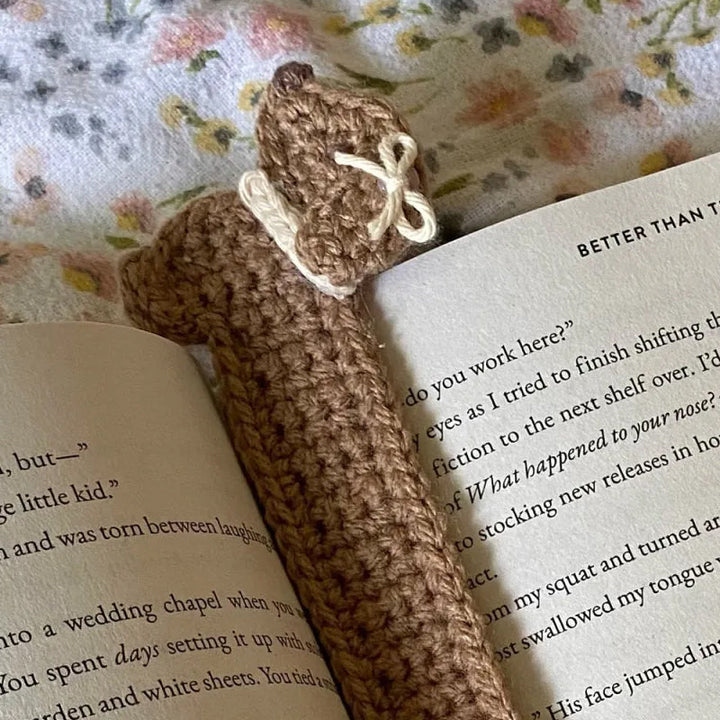 BowLift | Crochet Dachshund Bookmark
