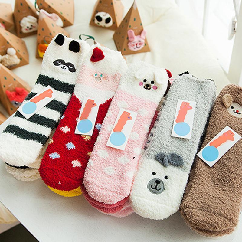 BowLift | 4 Pairs Christmas-themed Coral Fleece Soft Warm Socks