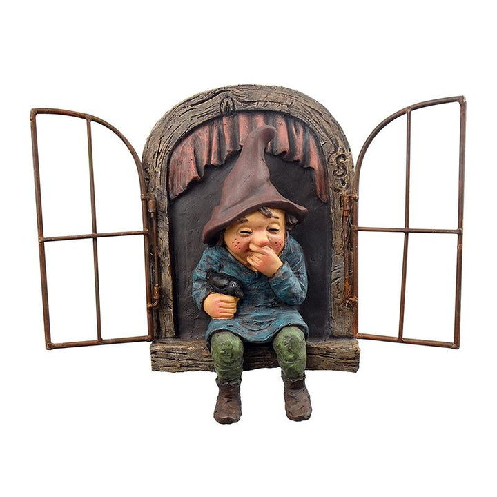 Garden decor gnome figure | Bowlift