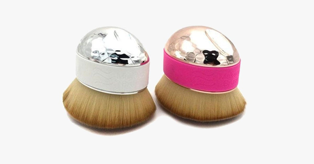 BowLift | Easy-to-use Palm Oval Brush for perfect blending of makeup