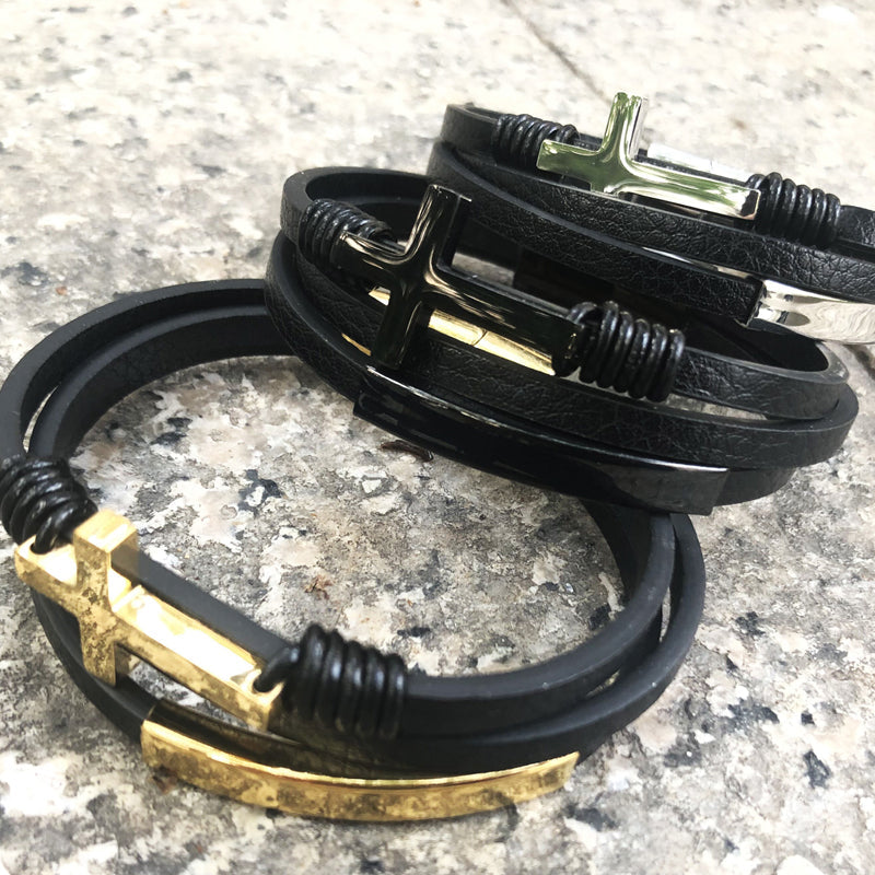 BowLift | Multi-layered cross bracelet