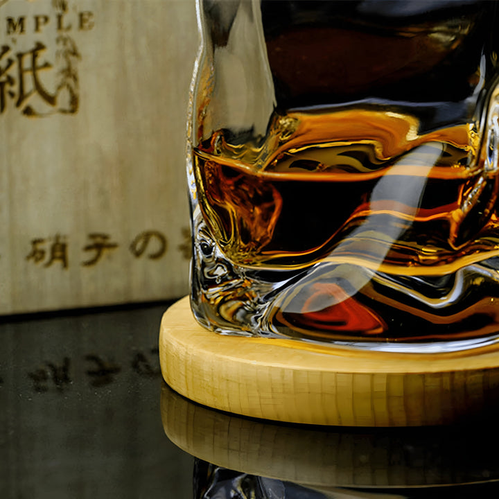 Whiskey glass in Edo Kiriko style – Handcut with unique crumple design | Bowlift