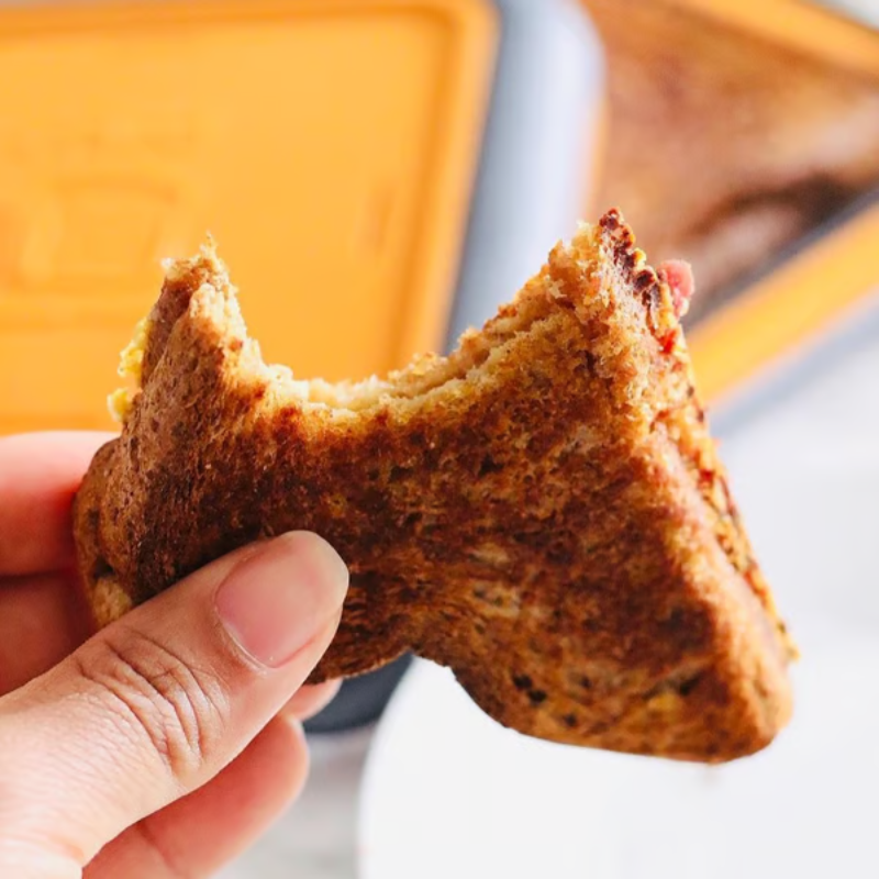 BowLift | Microwave Sandwich Toaster | Non-Stick Heatwave Grill Plates | Portable Snack Maker for Home & Travel