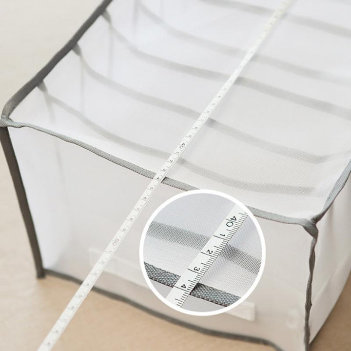 BowLift | Dress storage made of mesh