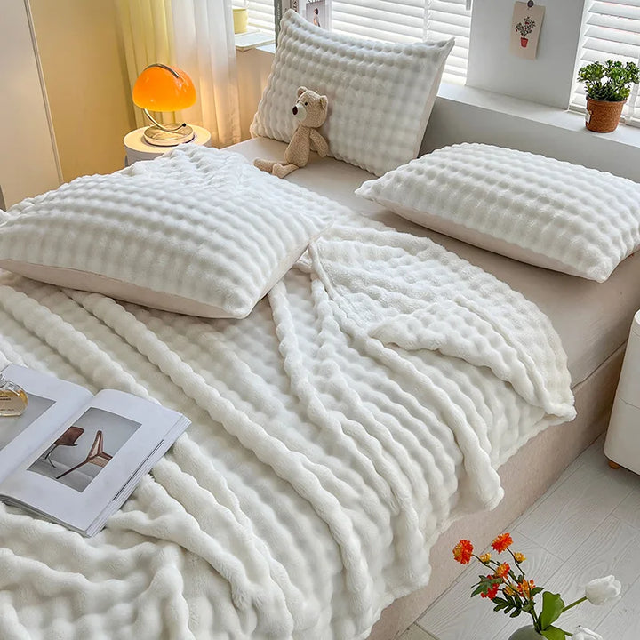 BowLift | Luxury Bubble Texture Fleece Blanket - BubbleNest