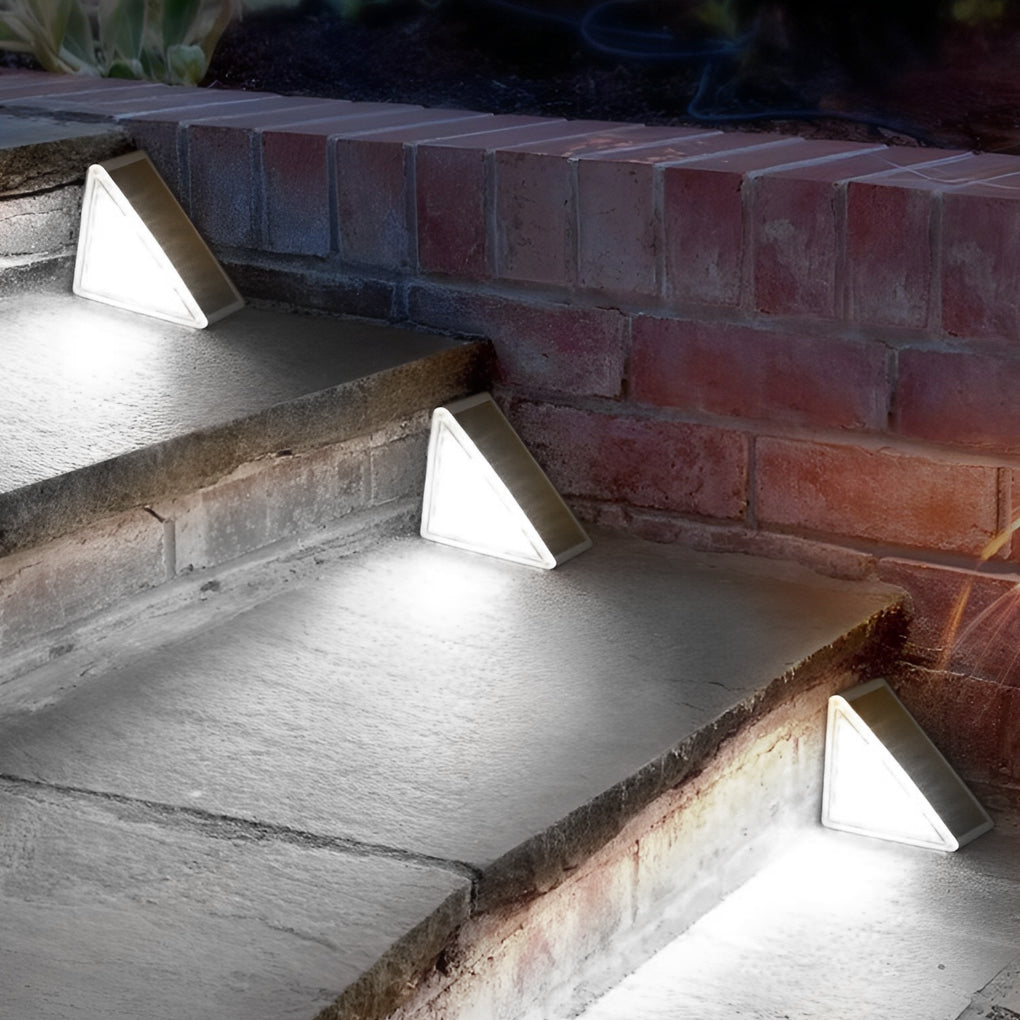 Triangular Intelligent Waterproof LED Solar Outdoor Step Lighting | Bowlift