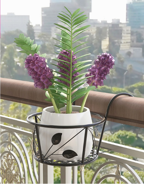 BowLift | GrünMeister — Showcase your green paradise stylishly without drilling or rust!