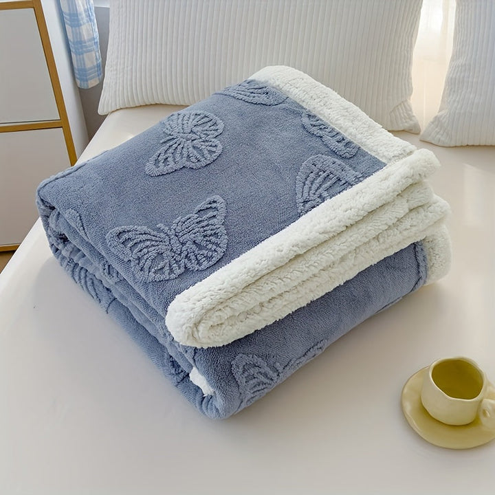 Cozy Luxe – Soft Fleece Blanket with Butterfly Design Bowlift