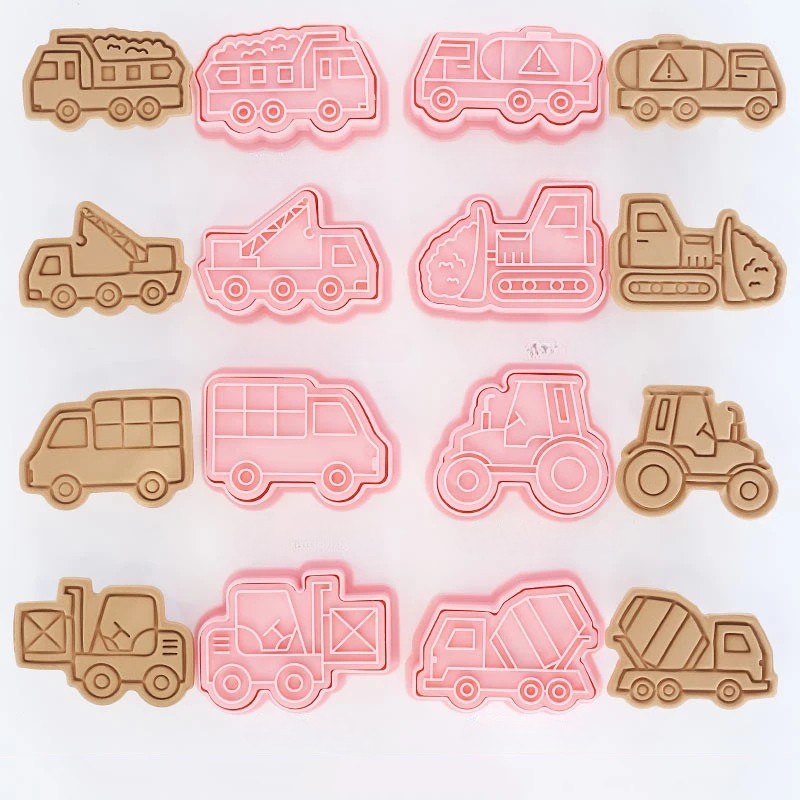 8pcs 3D Cartoon Cookie Cutters Pressable Biscuit Mold Cookie Stamp Set | Bowlift