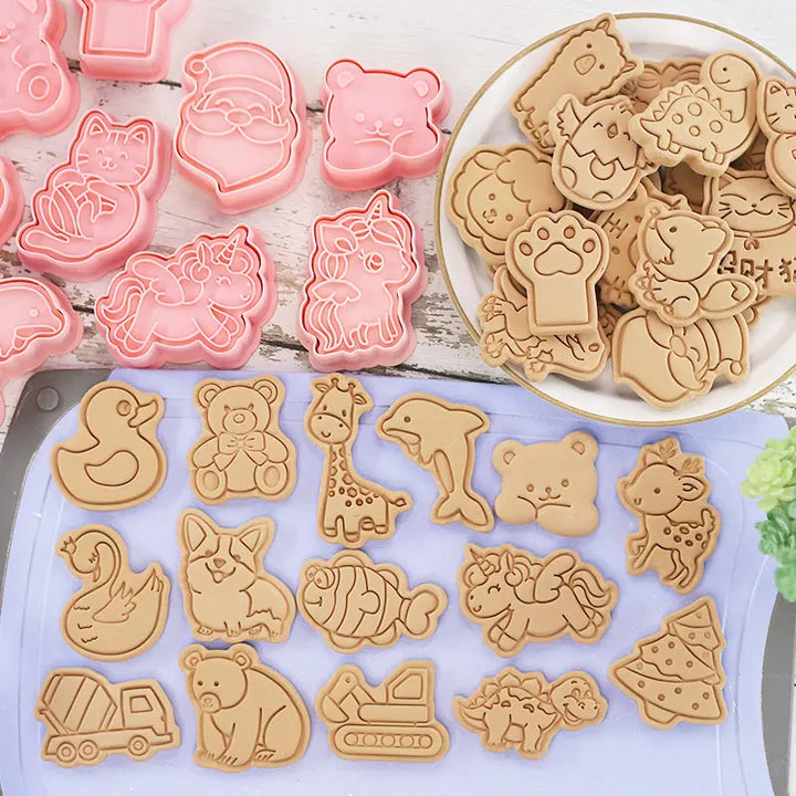 8pcs 3D Cartoon Cookie Cutters Pressable Biscuit Mold Cookie Stamp Set | Bowlift