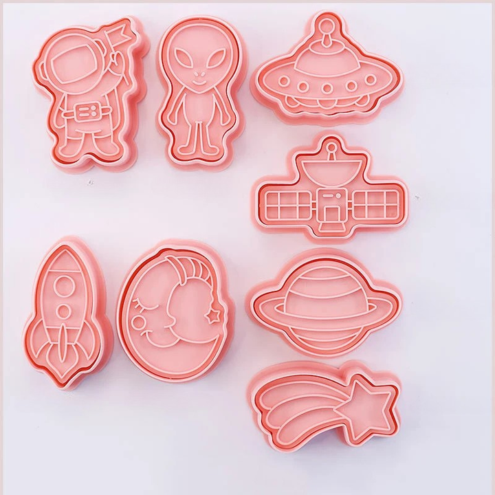 8pcs 3D Cartoon Cookie Cutters Pressable Biscuit Mold Cookie Stamp Set | Bowlift