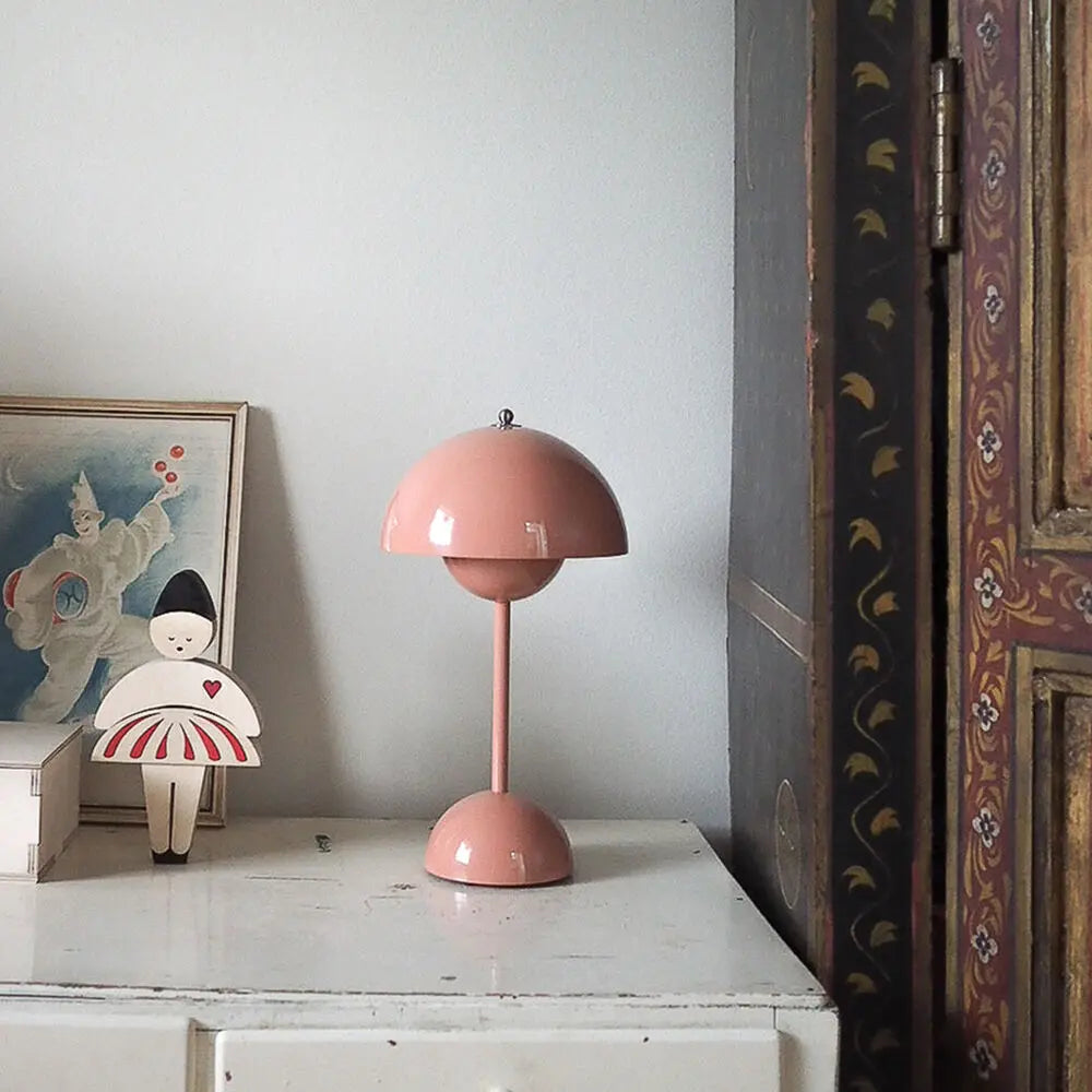 BowLift | Lunaire - LED table lamp for a modern atmosphere