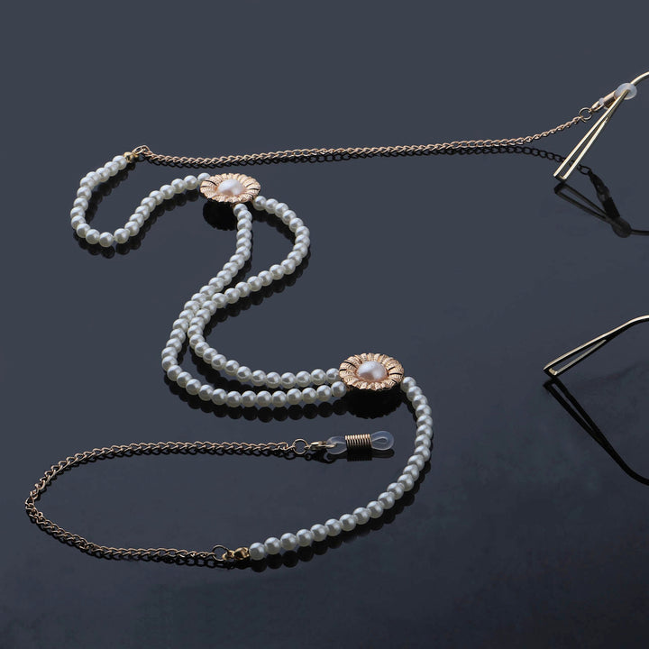 Elegant Pearl Eyewear Chain Bowlift