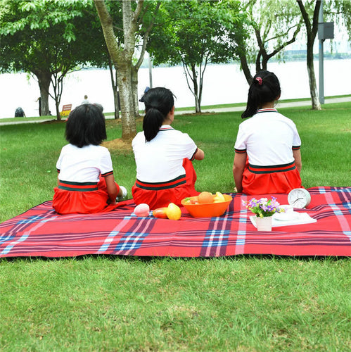 Women's Outdoor Picnic Blanket with Insulating Layer Bowlift