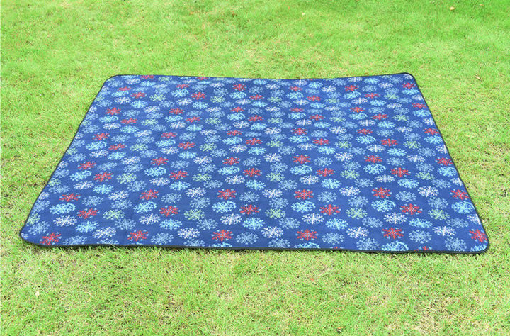 Picnic blanket with water-repellent underside and easy-care material Bowlift