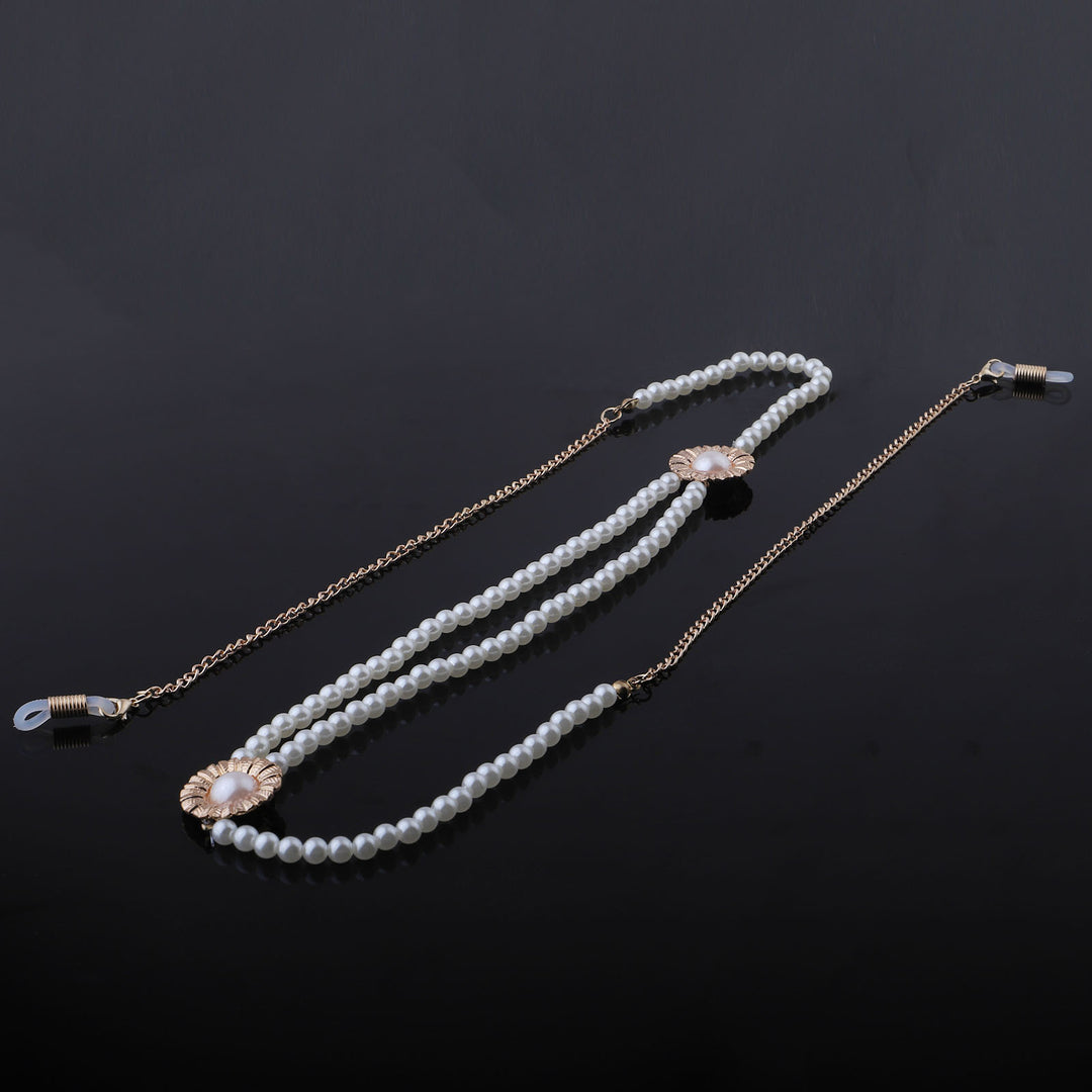 Elegant Pearl Eyewear Chain Bowlift