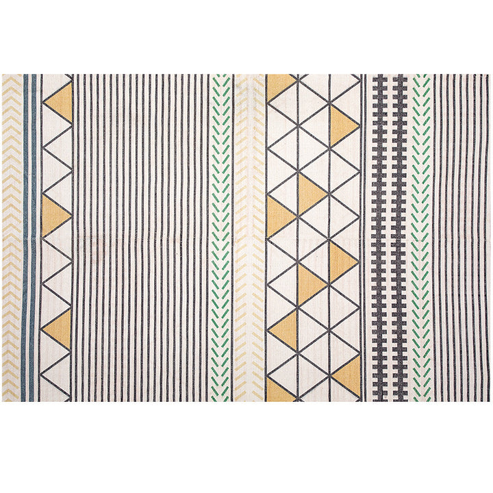Flat-woven rectangular rug for living and entrance areas with quatrefoil pattern Bowlift