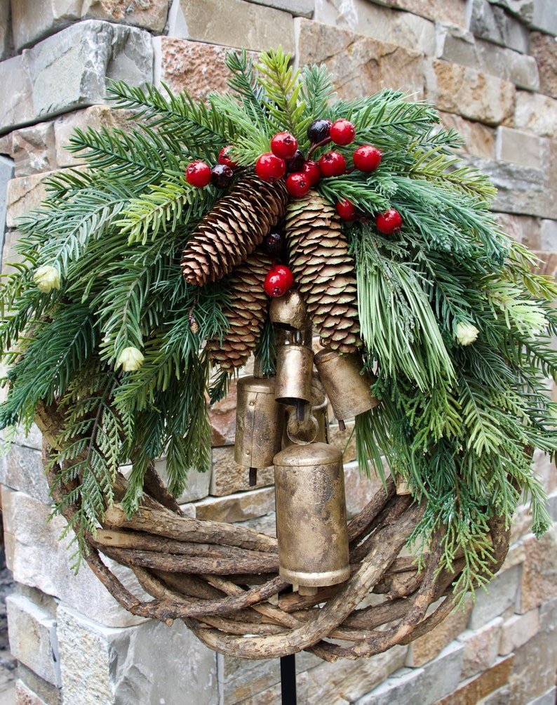 BowLift | Boho Christmas wreath with bells | Door & wall decoration | Handmade
