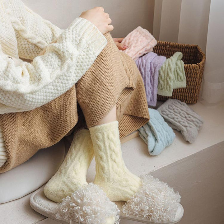 BowLift | CozyTootsie – Superior warmth and comfort for frosty feet