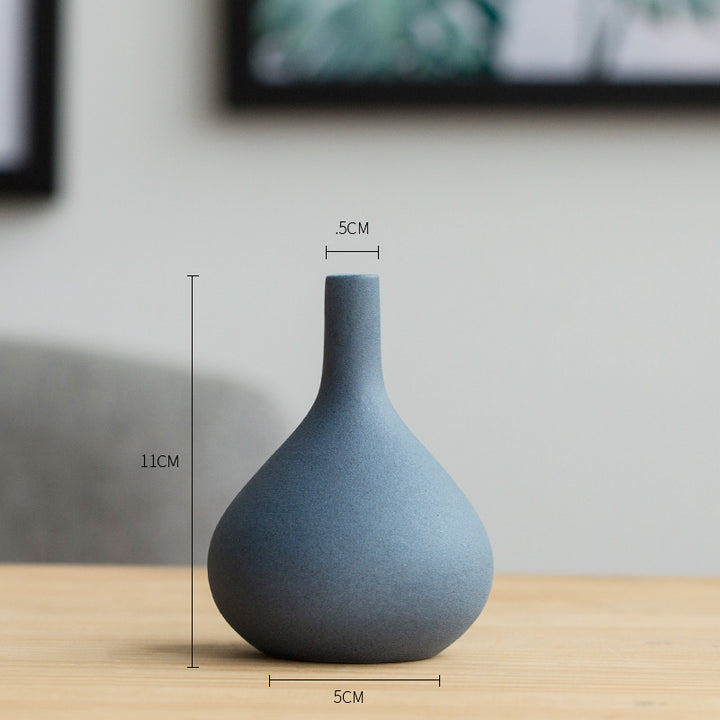 Minimalistic Decorative Vase