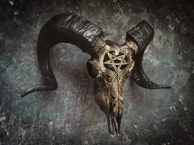 BowLift | Carved Ram Skull