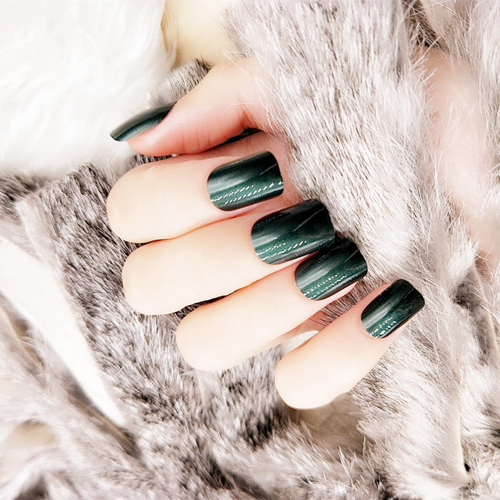 Glossy Nail Wraps for Elegant Manicure