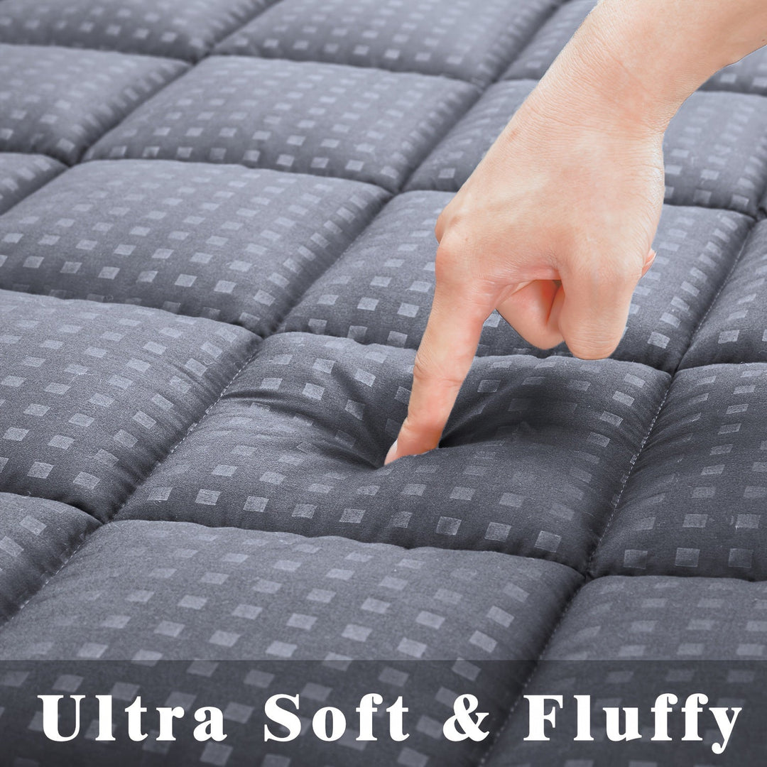 Ultimate Cooling Mattress Pad – Premium Quilted Pillow Top, Luxuriously Fluffy and Ultra-Breathable with Secure 14-18 Deep Pocket Cover – Enhanced Sleep Comfort, 1pc | Bowlift