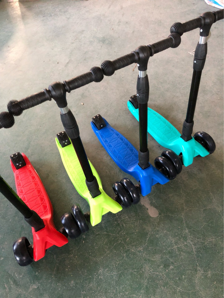LED Interactive Mini Skate Scooter Bowlift