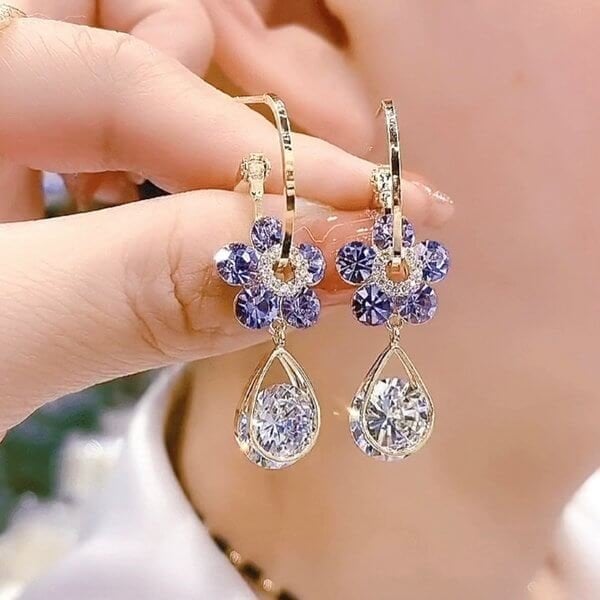 BowLift | Elara Elegant Floral Sparkle