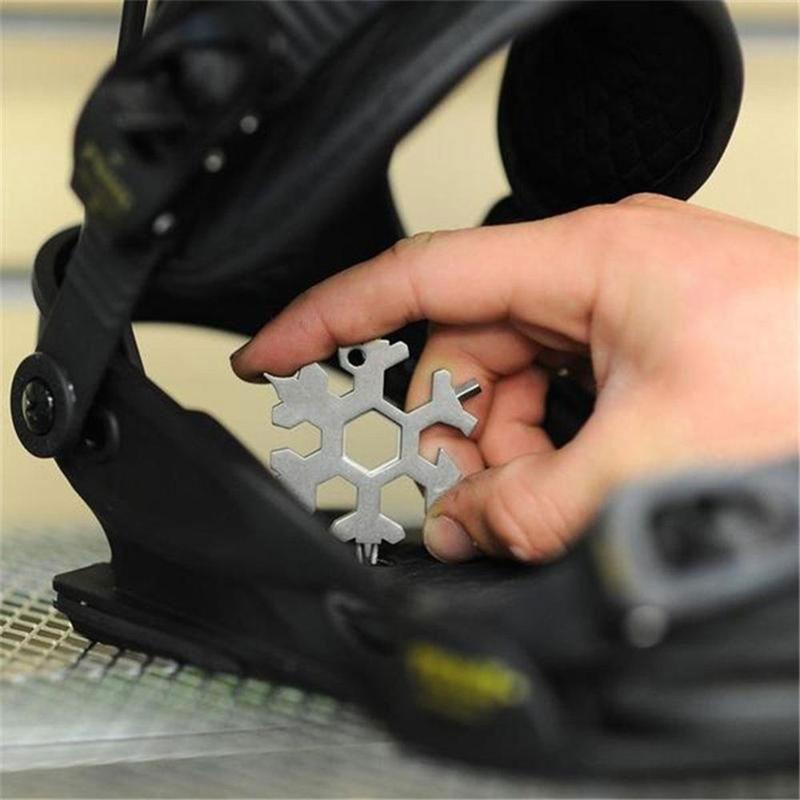 Pre-Christmas sale 18-in-1 stainless steel snowflake multi-tool | Bowlift
