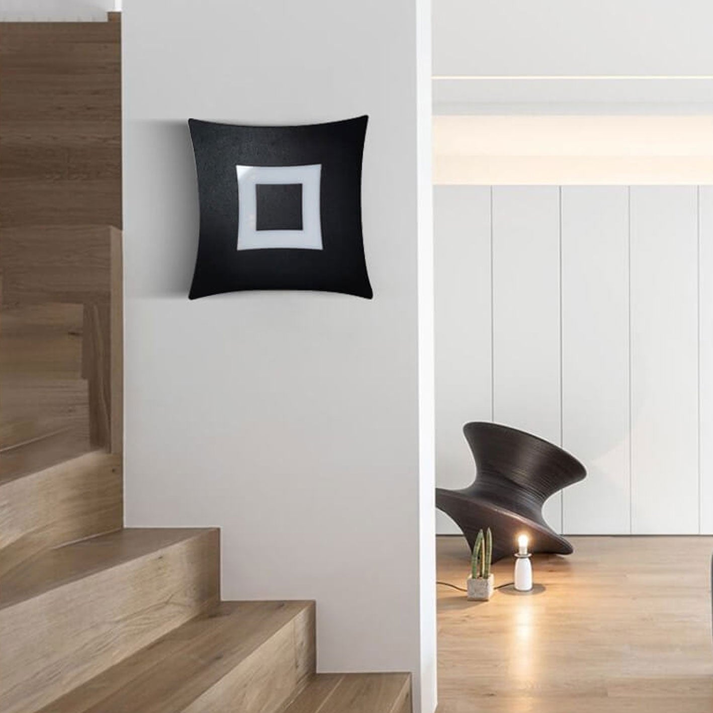 BowLift | Designer LED Wall Lamp Perfect Lighting for Patios and Fences