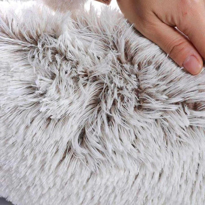 BowLift | Long Plush Donut Pet Bed with Washable Cover and Non-Slip Base