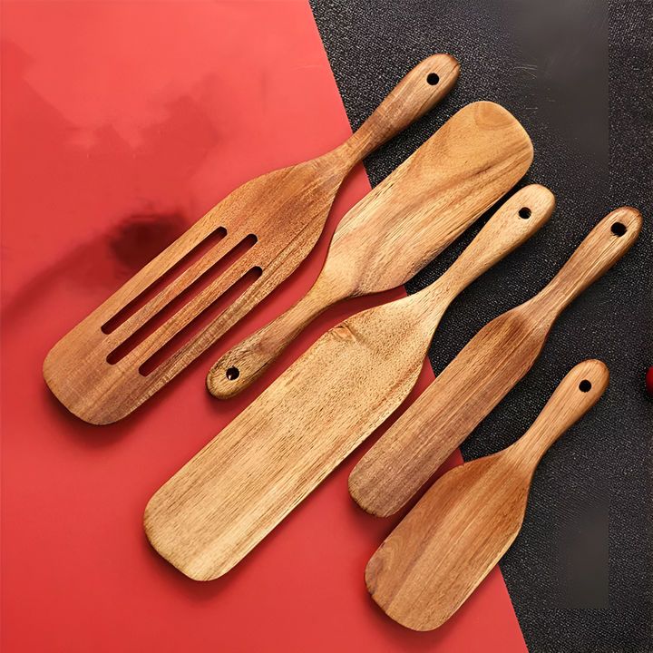 BowLift | PURETEAK – Kitchen utensil set made from 100% teak wood, pan-friendly & durable
