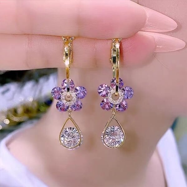 BowLift | Elara Elegant Floral Sparkle