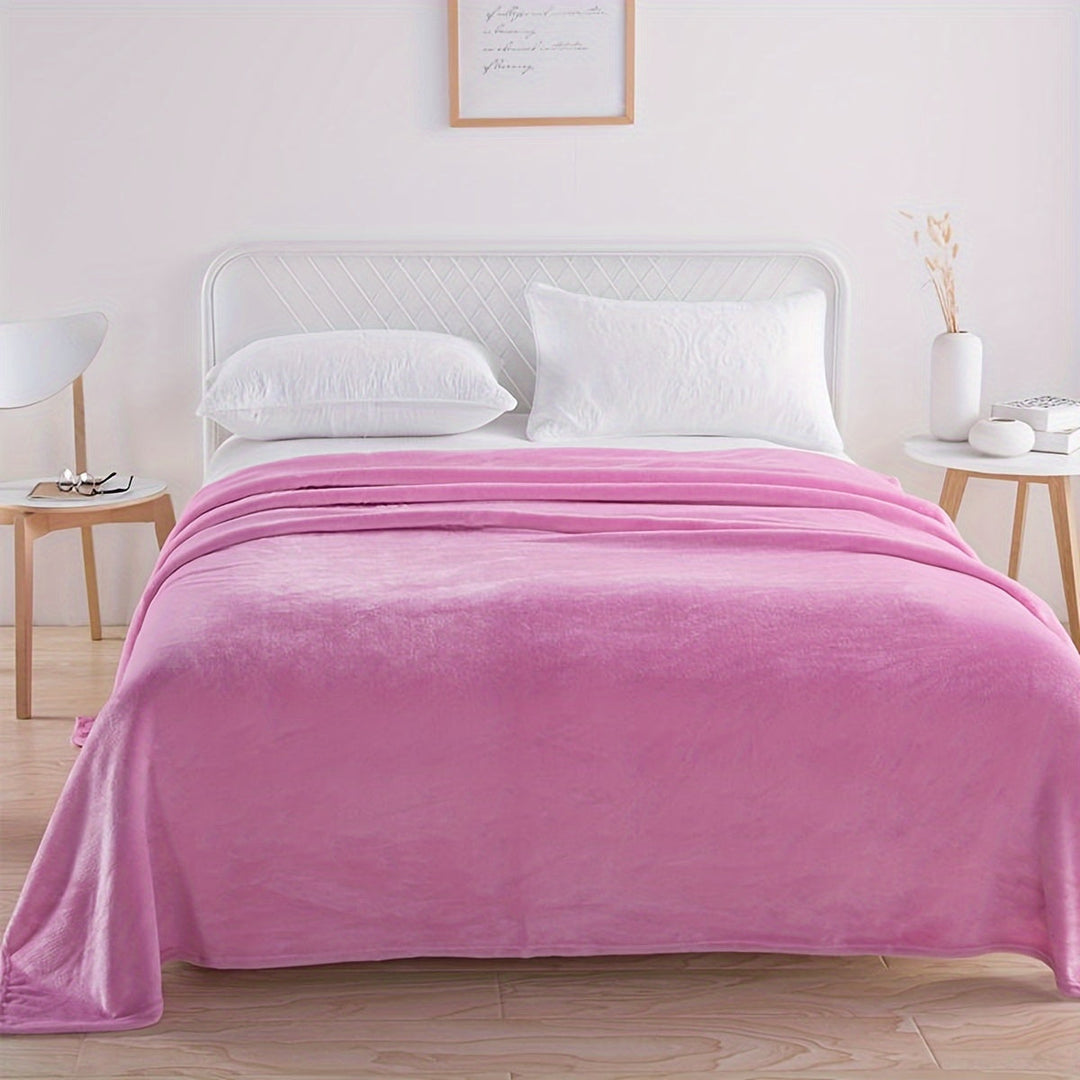 LuxeSoft – Premium Flannel Fleece Blanket for Ultimate Comfort Bowlift