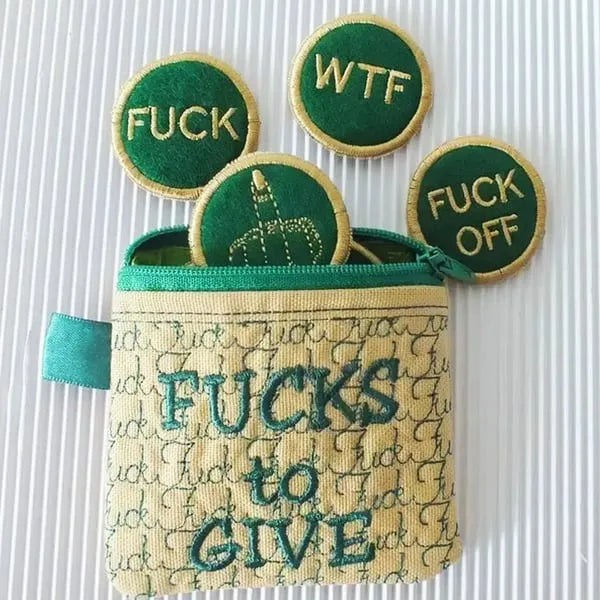 BowLift | funny pranks Zip pocket