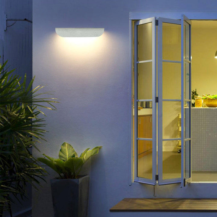 BowLift | Modern Waterproof Curved Outdoor Wall Lamp