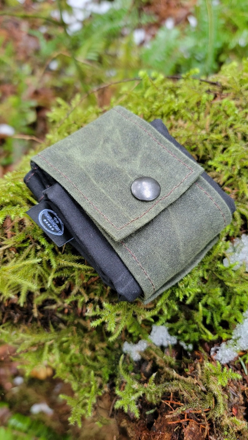 BowLift | Waxed Canvas Folding Foraging Bag with Durable Design