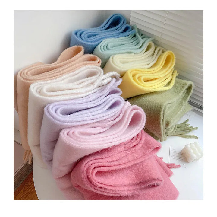 CashmereLuxe Scarf – Elegant and Super Soft Bowlift